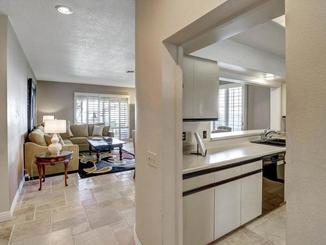 458 Evergreen Ash, Palm Desert, CA 92211