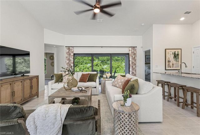 2002 NW 13th PL, Cape Coral, FL 33993