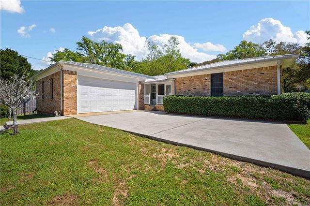 11006 Canal Drive, Theodore, AL 36582