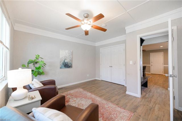 736 Leonard LN, Newport News, VA 23601