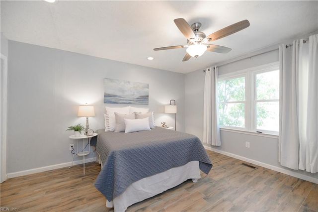 736 Leonard LN, Newport News, VA 23601