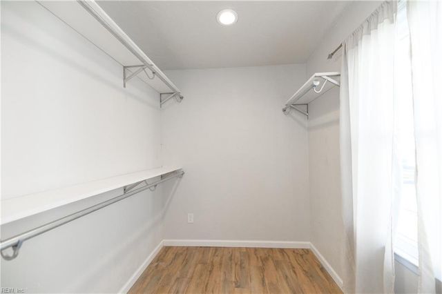 736 Leonard LN, Newport News, VA 23601