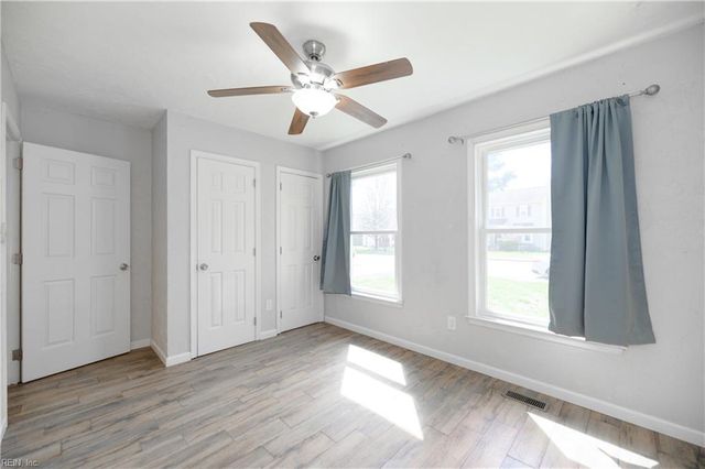 736 Leonard LN, Newport News, VA 23601