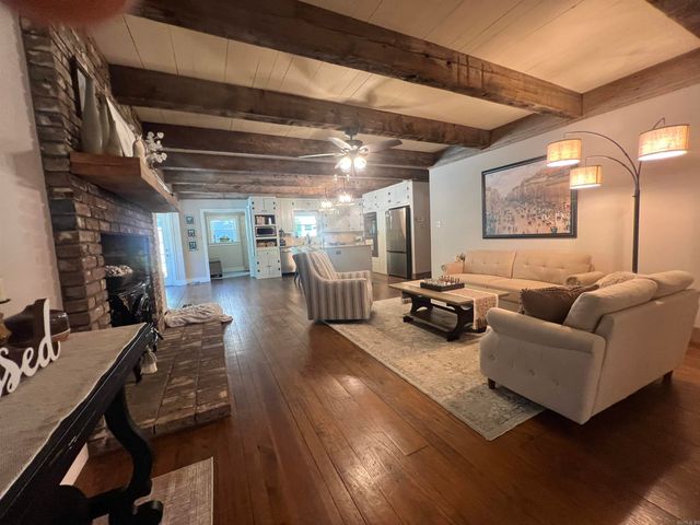 8 Chaffee Creek Trail, Camden, AR 71701