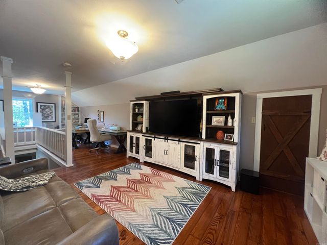 8 Chaffee Creek Trail, Camden, AR 71701