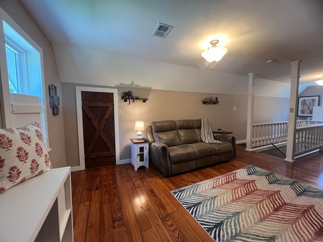 8 Chaffee Creek Trail, Camden, AR 71701