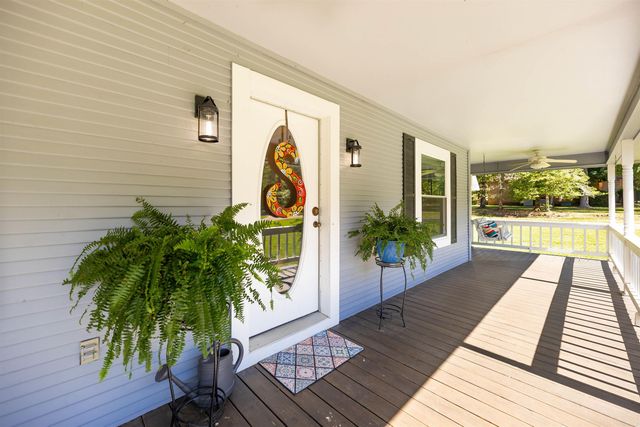 8 Chaffee Creek Trail, Camden, AR 71701
