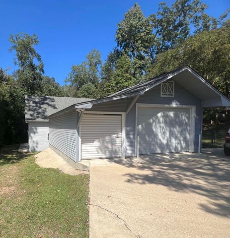 8 Chaffee Creek Trail, Camden, AR 71701