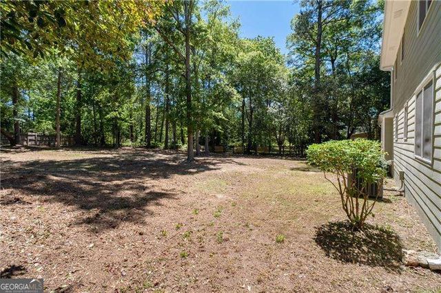 2526 Ashworth Lake Road, Snellville, GA 30078