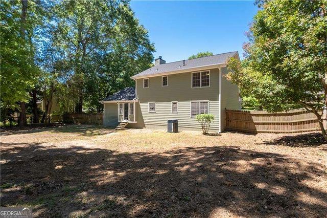 2526 Ashworth Lake Road, Snellville, GA 30078