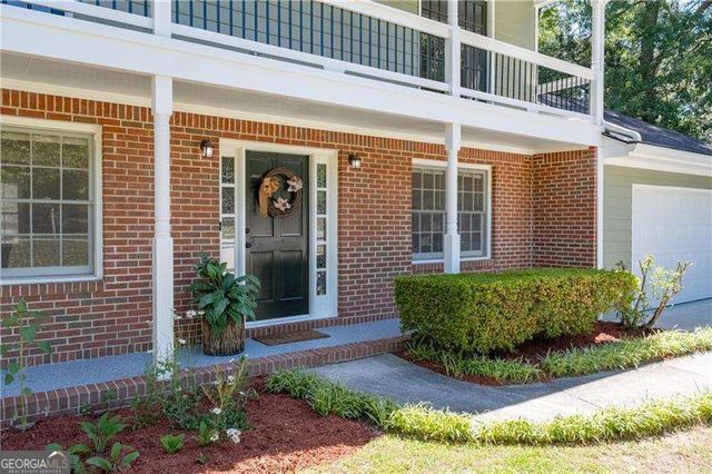2526 Ashworth Lake Road, Snellville, GA 30078