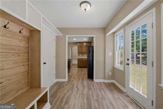2526 Ashworth Lake Road, Snellville, GA 30078