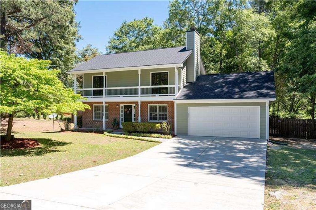 2526 Ashworth Lake Road, Snellville, GA 30078