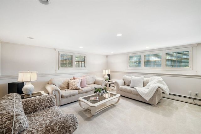 21 Phillips Avenue, Swampscott, MA 01907