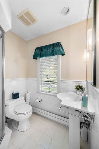 21 Phillips Avenue, Swampscott, MA 01907