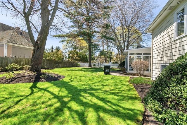 21 Phillips Avenue, Swampscott, MA 01907
