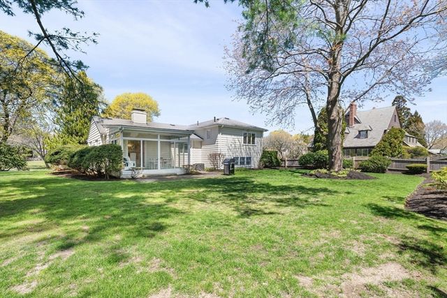 21 Phillips Avenue, Swampscott, MA 01907