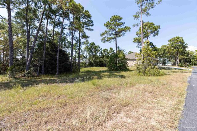 1717 E Smugglers Cove Dr, Gulf Breeze, FL 32563