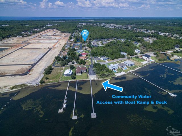 1717 E Smugglers Cove Dr, Gulf Breeze, FL 32563