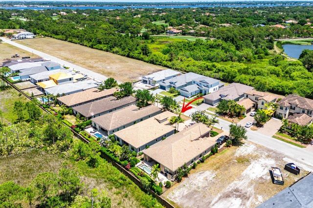 183 SE Calmo Circle, Port St Lucie, FL 34984