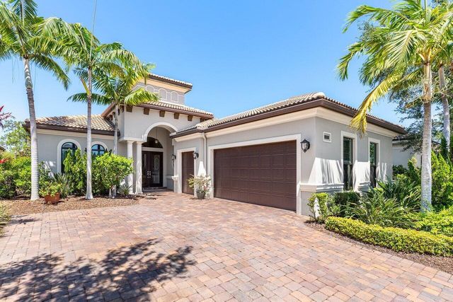 183 SE Calmo Circle, Port St Lucie, FL 34984