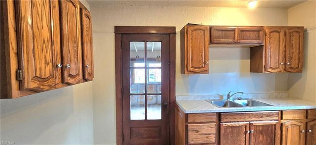 833 Market Street, Zanesville, OH 43701