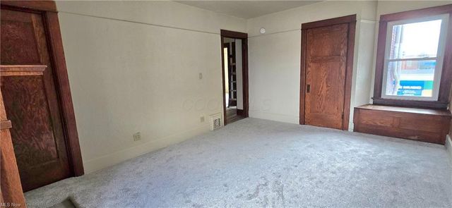 833 Market Street, Zanesville, OH 43701