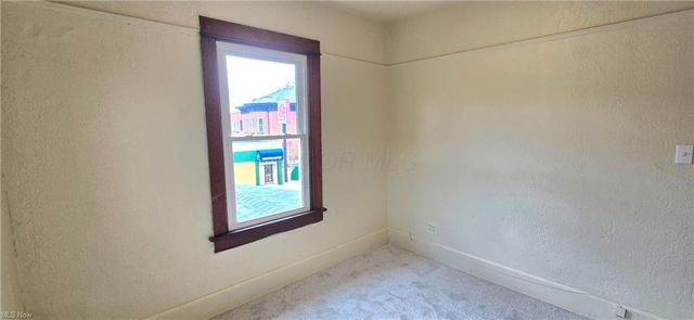 833 Market Street, Zanesville, OH 43701