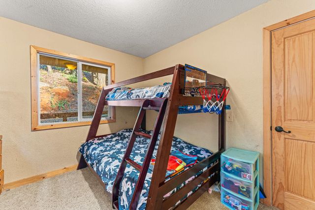 17725 La Porte Rd, Brownsville, CA 95919