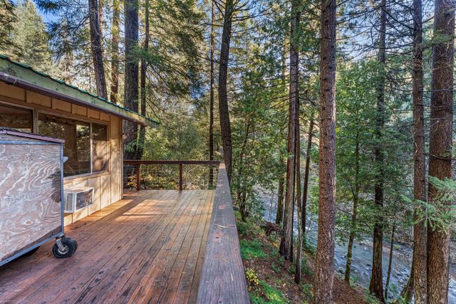 17725 La Porte Rd, Brownsville, CA 95919