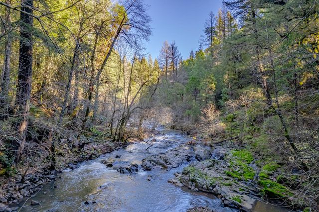 17725 La Porte Rd, Brownsville, CA 95919