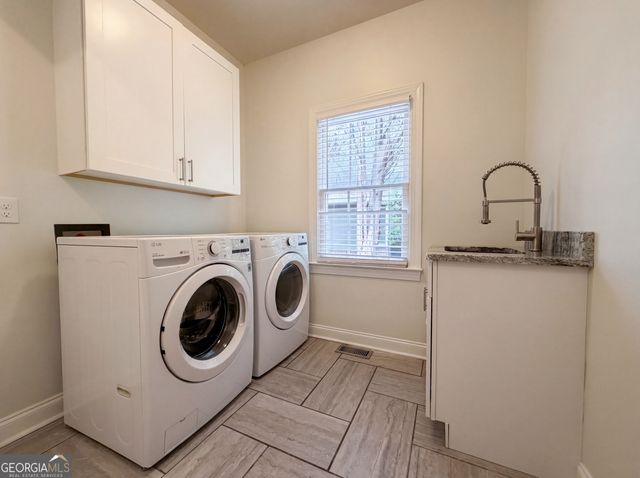 2298 Camden Drive SW, Marietta, GA 30064