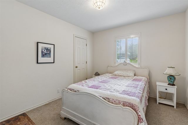 2430 Turtle Creek Drive, Sherman, TX 75092