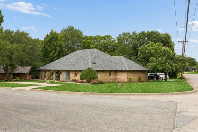 2430 Turtle Creek Drive, Sherman, TX 75092