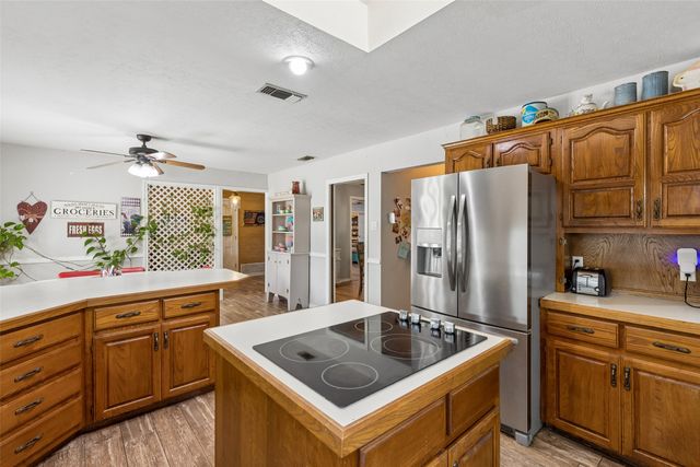 2430 Turtle Creek Drive, Sherman, TX 75092