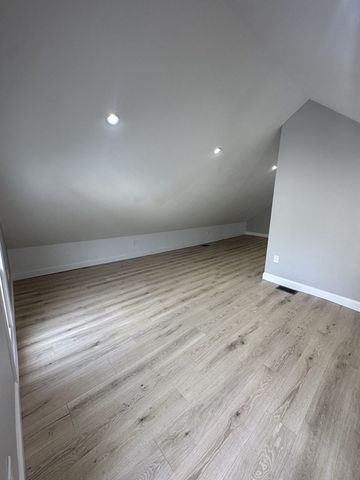 36 Center Street b, Andover, MA 01810