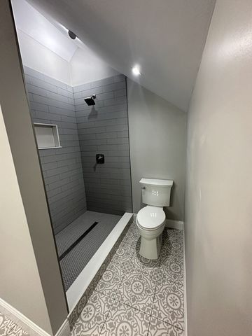 36 Center Street b, Andover, MA 01810