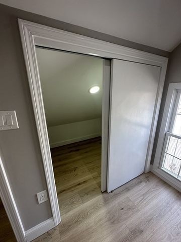 36 Center Street b, Andover, MA 01810