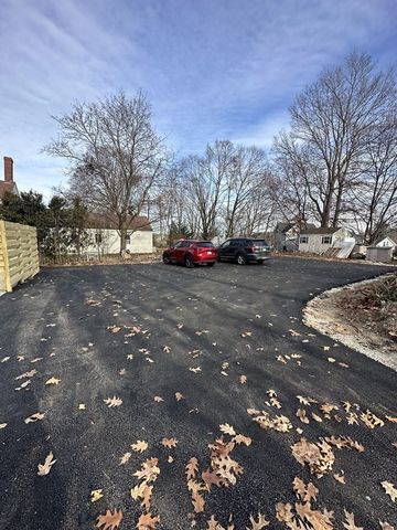 36 Center Street b, Andover, MA 01810