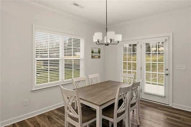 226 Bismarck Court, Winston-salem, NC 27104