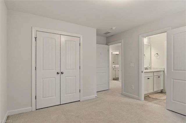 226 Bismarck Court, Winston-salem, NC 27104