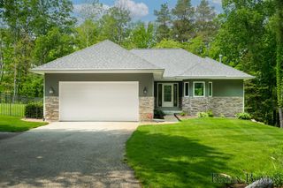 6817 Martin View Street, Rockford, MI 49341