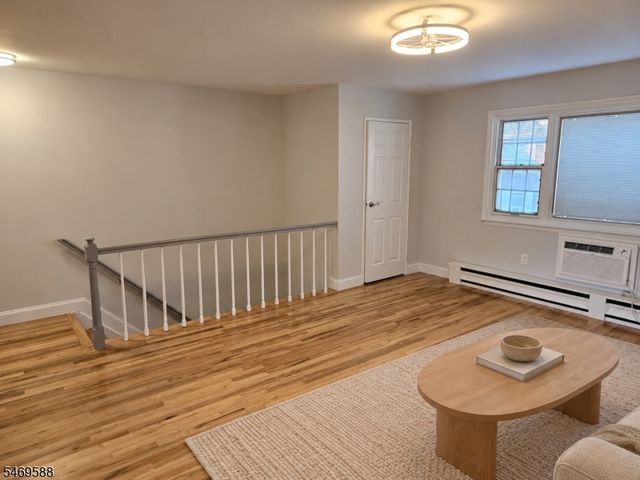 17 Atherton Ct, Wayne Twp., NJ 07470