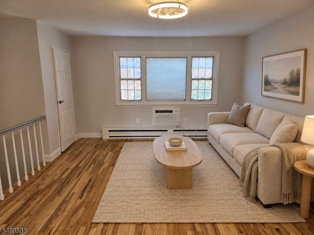 17 Atherton Ct, Wayne Twp., NJ 07470