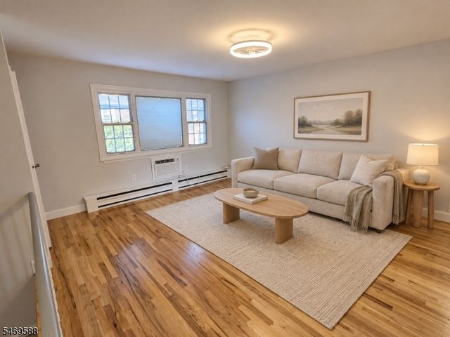 17 Atherton Ct, Wayne Twp., NJ 07470