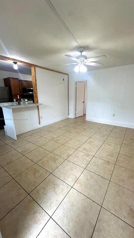 4444 SW 67th Ave 6, Miami, FL 33155