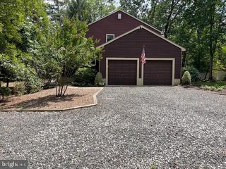4 GRAND COACH CT, Medford, NJ 08055