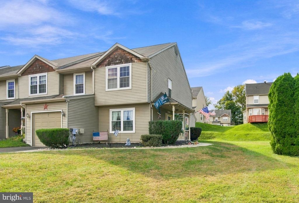 24 PEBBLE CT, SOUTHAMPTON, PA 18966 — photo 3