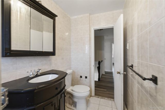 2925 Wallace Avenue, Bronx, NY 10467