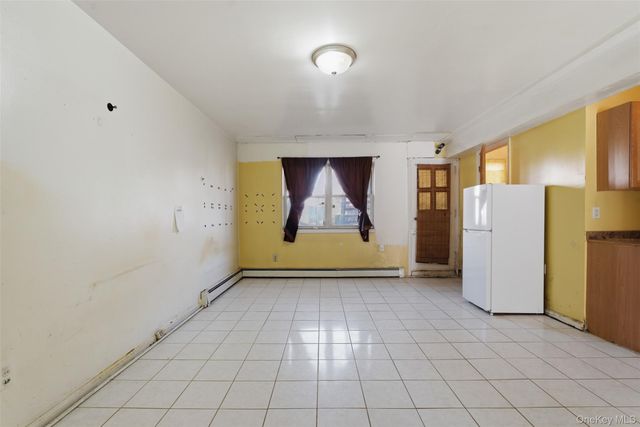 2925 Wallace Avenue, Bronx, NY 10467